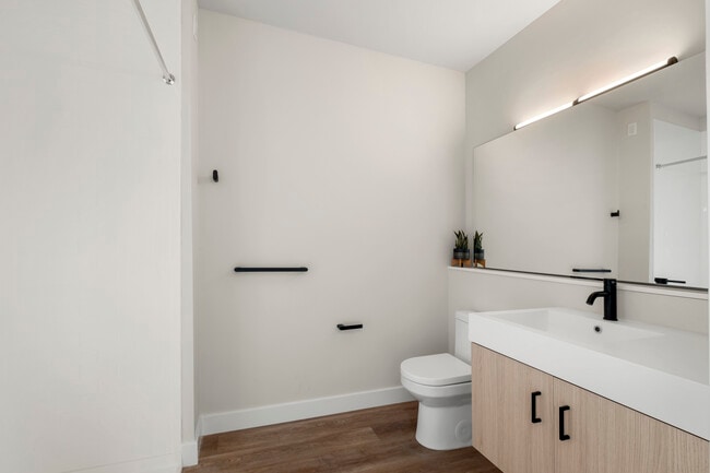 The U at California, Berkeley, CA 94703 - photo 7