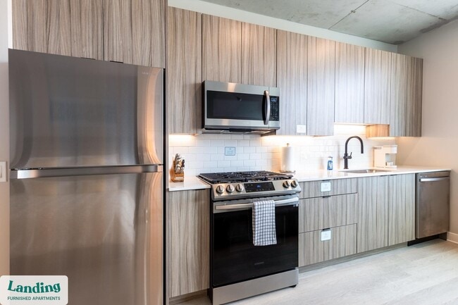 4611 N Broadway St unit 213, Chicago, IL 60640 - photo 7