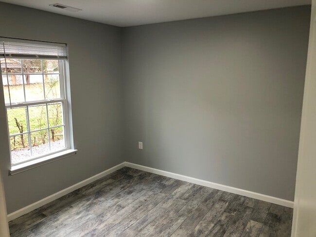 107 Magnolia Ave unit 107, Jasper, TN 37347 - photo 6