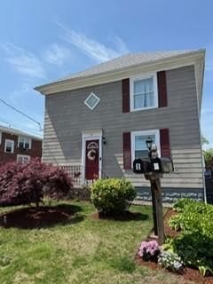 75 Slater Park Ave, Pawtucket, RI 02861