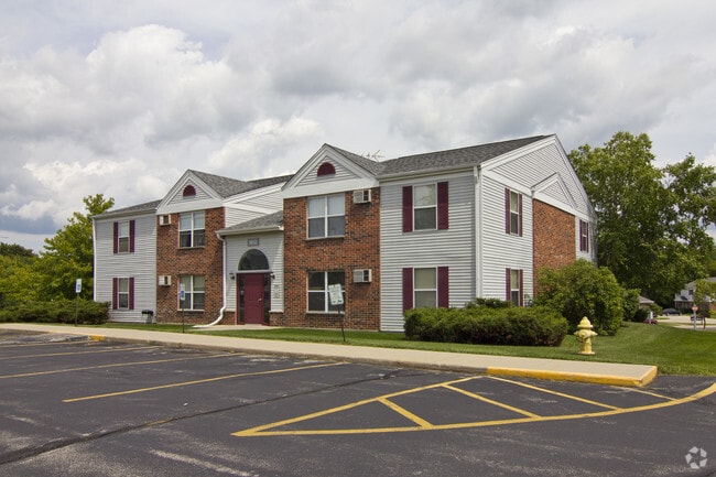 Paradise Place Apartments, West Bend, WI 53095 - photo 2