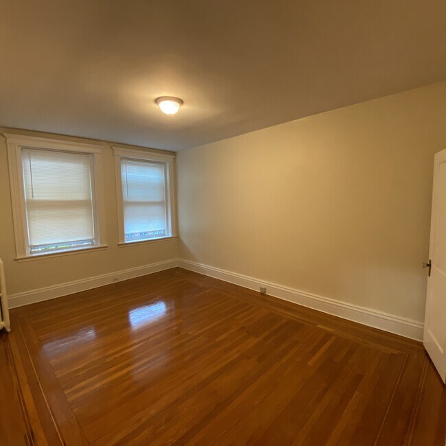 22 Euston St unit 5, Brookline, MA 02446 - photo 4