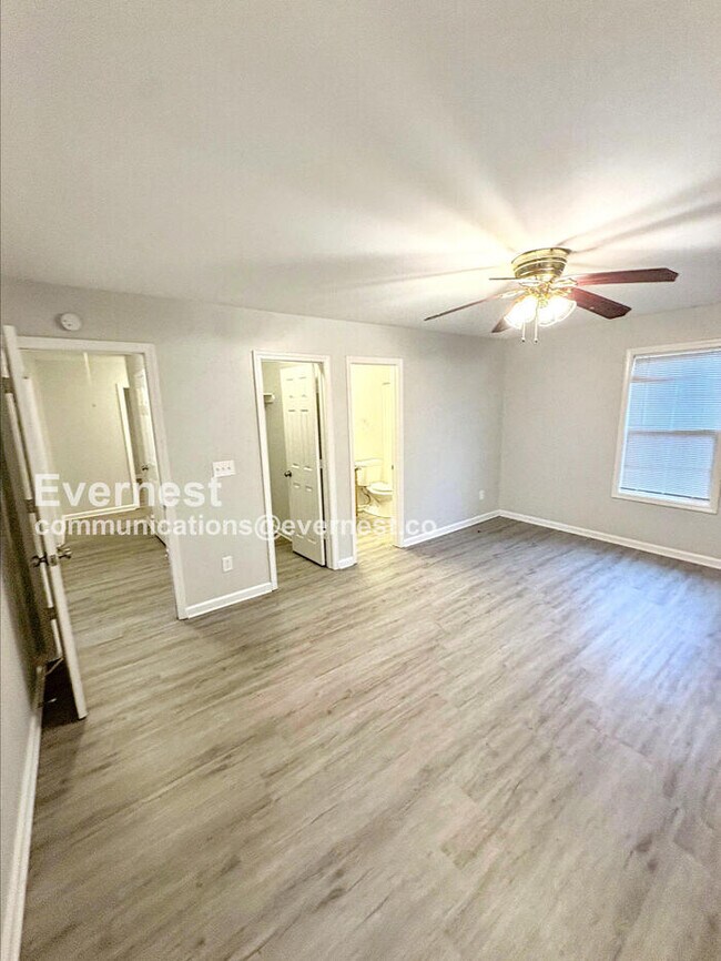 581 Cedar Ave NW, Atlanta, GA 30318 - photo 7