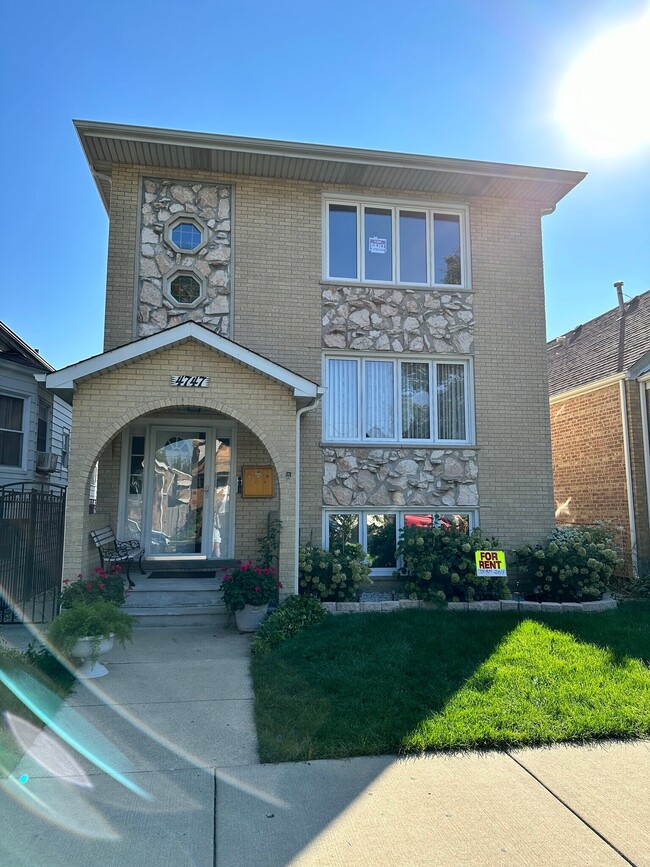 4747 S Kildare Ave Unit Basement, Chicago, IL 60632