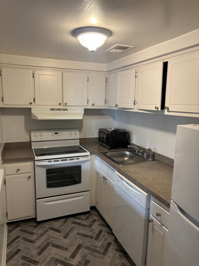 5403 Connecticut Ave NW unit A, Washington, DC 20015 - photo 4