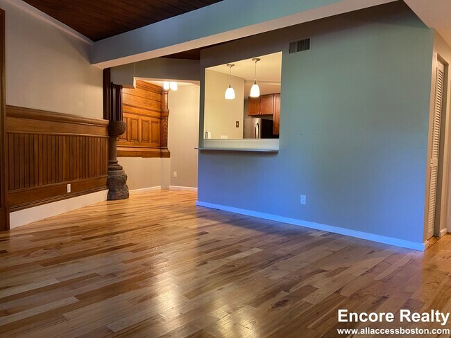 25 Bow St unit 17 - 35, Somerville, MA 02143 - photo 5