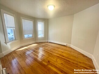 22 Howell St Unit 1, Boston, MA 02125