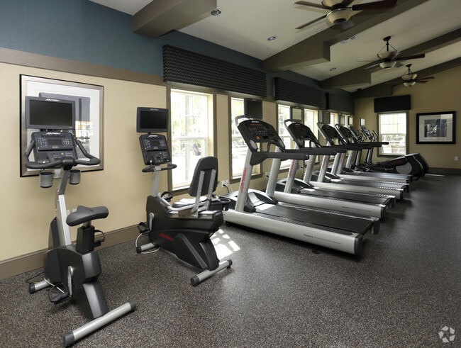 Bennett Creek, Jacksonville, FL 32216 - photo 6