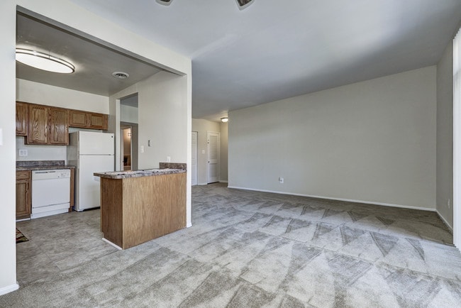 Wheaton House, Silver Spring, MD 20902 - photo 3