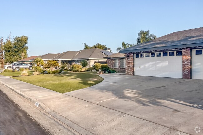 Brick accents are unique to Greenfield's ranch homes of Bakersfield.
