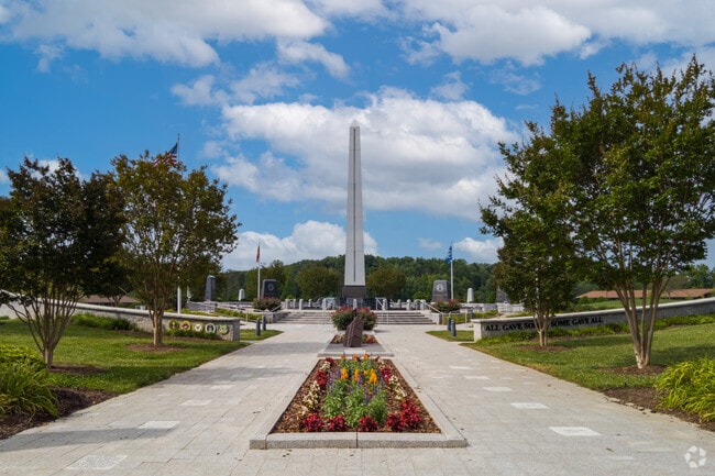 Carolina field of honor. Gardens and monolith in Abbotts Creek.
