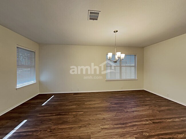 2822 Woodspring Forest Dr, Kingwood, TX 77345 - photo 7