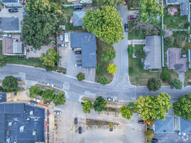 Lot sizes average just under a quarter of an acre in Washington.