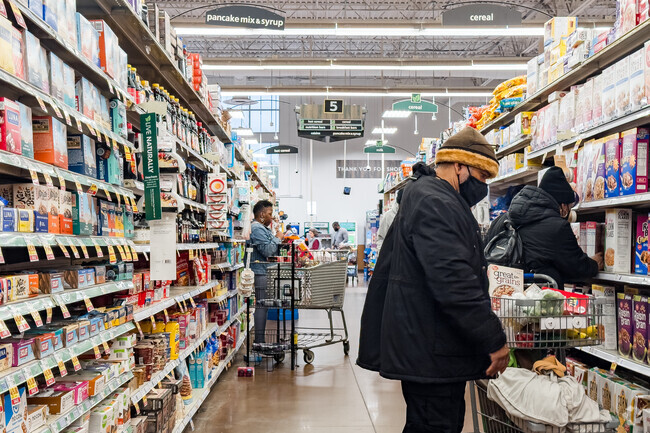 Kroger, located in the heart of Greenbriar, offers a wide array of grocery essentials and specialty items to meet all your culinary needs, ensuring a satisfying shopping experience for everyone.