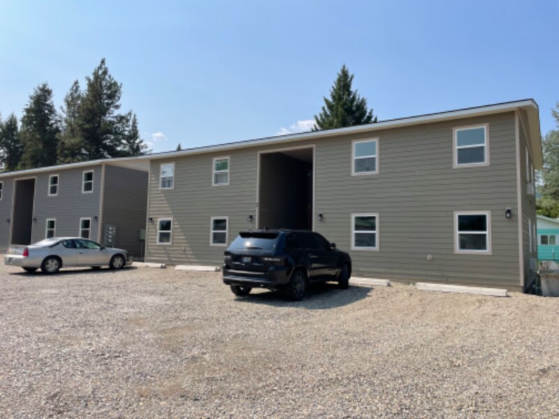 1040 W 2nd St unit 2D, Libby, MT 59923 - photo 1