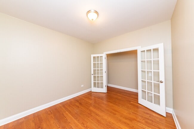 6217 S Kimbark Ave unit 1S, Chicago, IL 60637 - photo 5