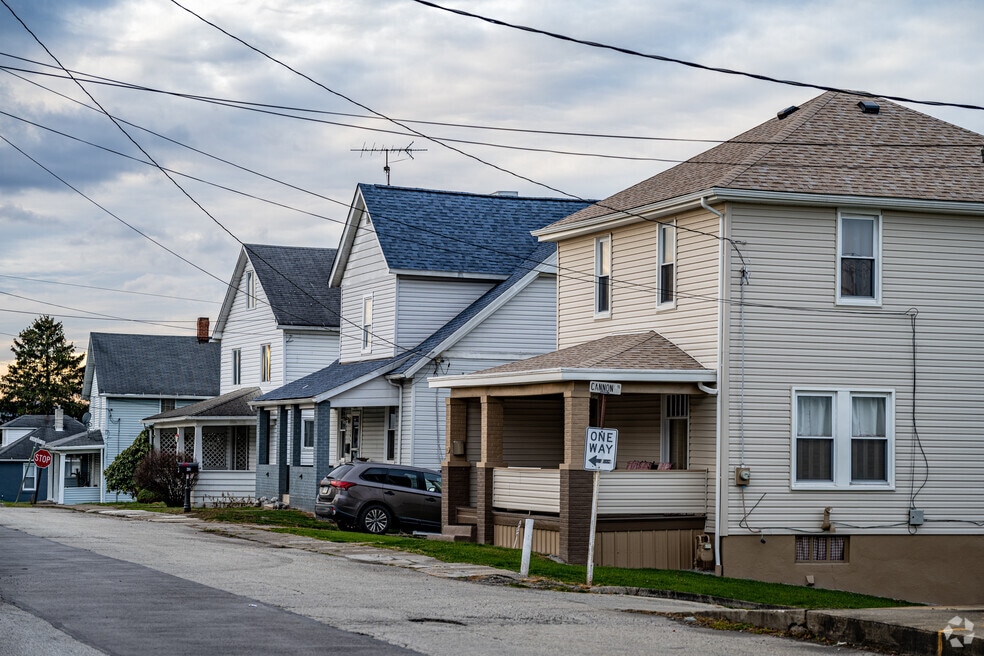 Neighborhood_Nicolson_546680_final_p1_030624_al.mp4