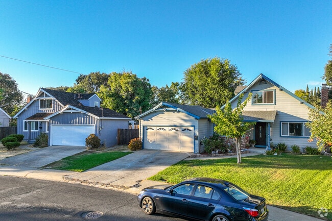 Modest cottages in Cowell/Canterbury Homes in Cowell/Canterbury were built in the 1950s.