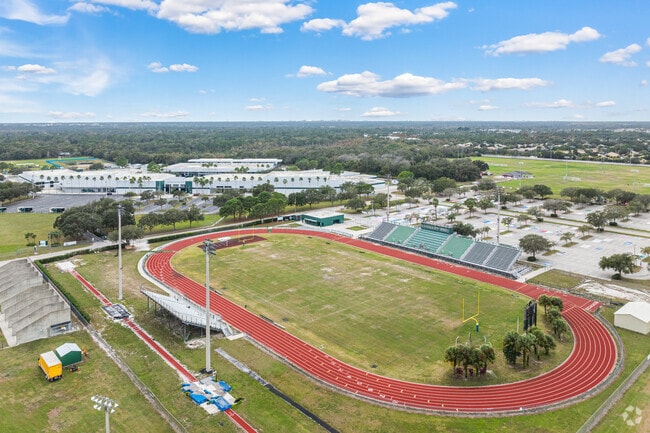 Lakewood Ranch offers diverse extracurricular programs and fosters a supportive atmosphere.