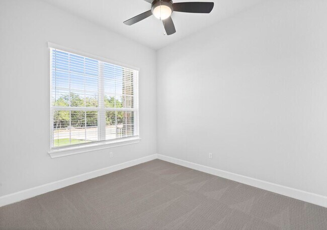 115 Red Oak Place unit 36470768, Bastrop, TX 78602 - photo 6