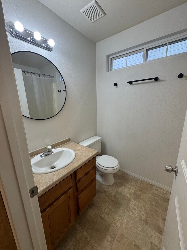 6515 W Butte St, Boise, ID 83704 - photo 5