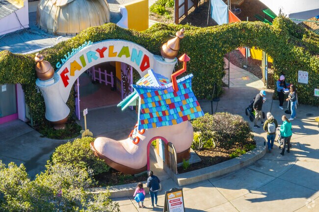 Children's Fairyland in Adams Point is always full of happy families with children.
