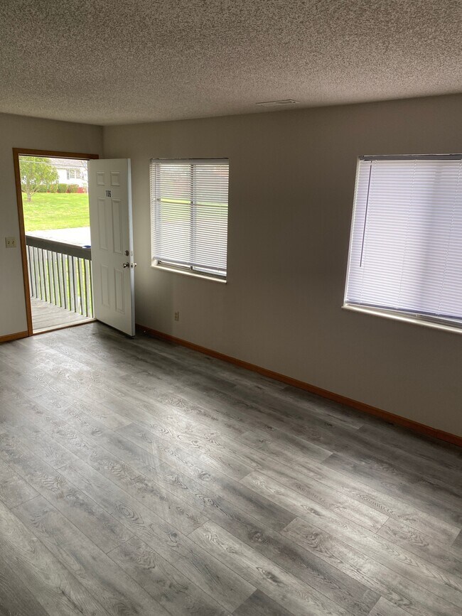 Pine View, Desloge, MO 63601 - photo 7