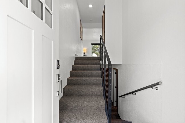 2804 W Spencer St, Appleton, WI 54914 - photo 2