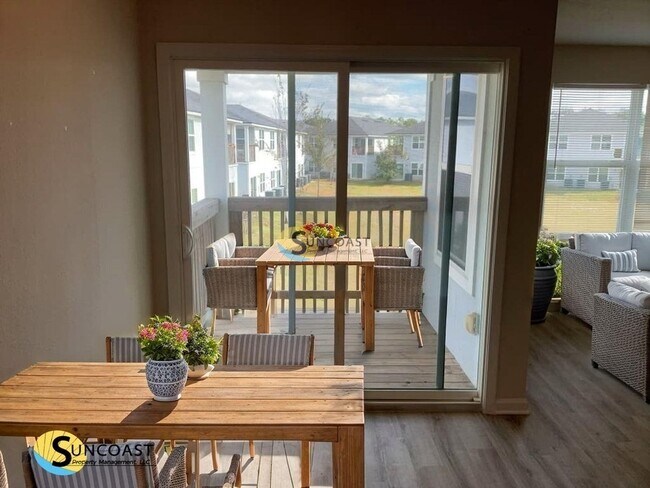 9237 Western Way unit 3, Jacksonville, FL 32256 - photo 4