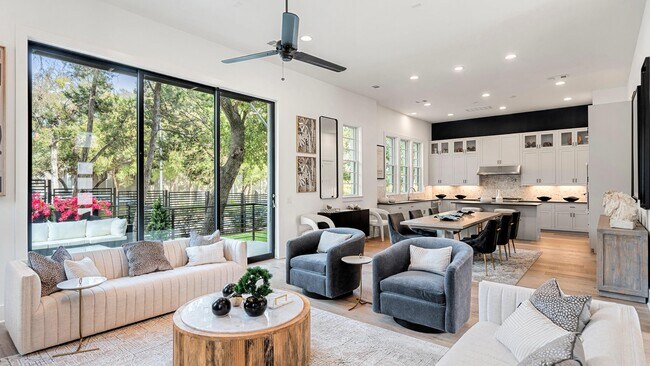 1719 Spyglass Dr unit 1, Austin, TX 78746 - photo 5