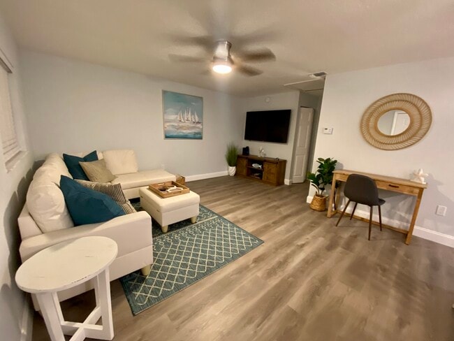 299 E Central Blvd unit 3, Cape Canaveral, FL 32920 - photo 4