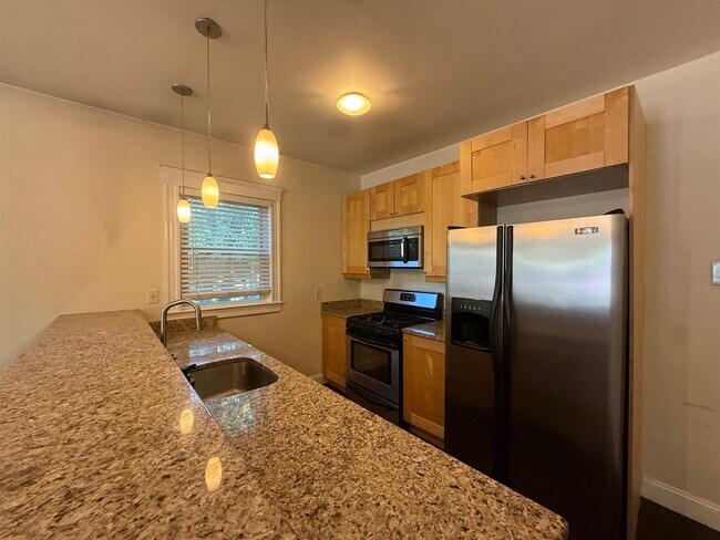 8 Giles Park unit 1, Somerville, MA 02143 - photo 6