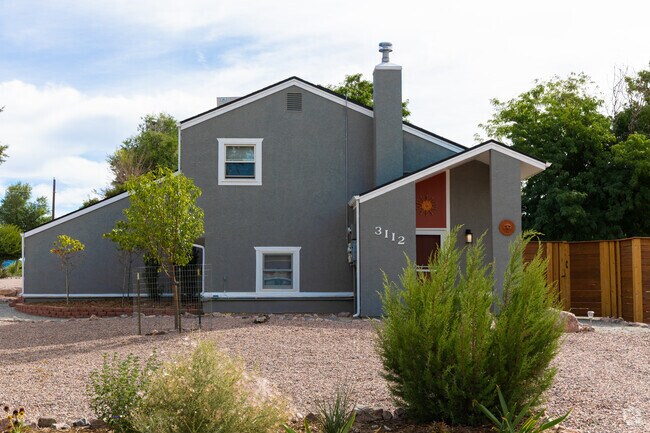 Park Center offers contemporary options on modest lots.