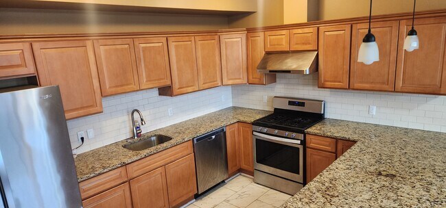25 Cottage St unit 3, Newark, NJ 07102 - photo 4