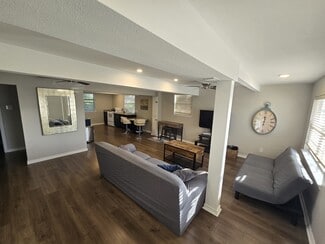 2708 Pin Oak Ln, Arlington, TX 76012