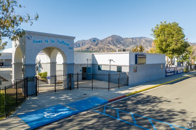 Fillmore Middle School is home to the Bulldogs.