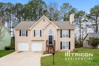 1573 Dillard Rd, Stone Mountain, GA 30088