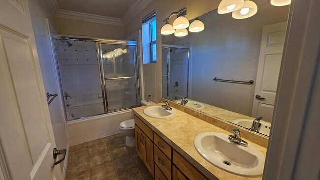 949 N Croft Ave unit 203, West Hollywood, CA 90069 - photo 4