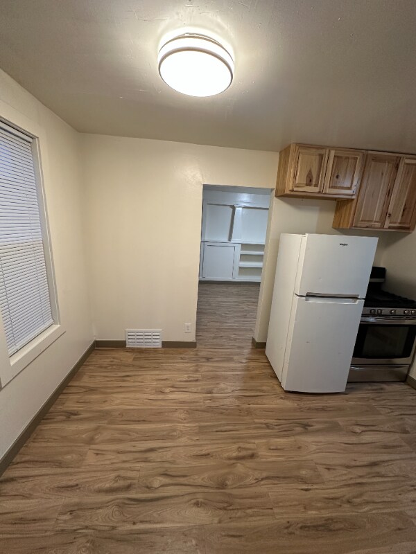 221 W Park Ave unit 2, Anaconda, MT 59711 - photo 3