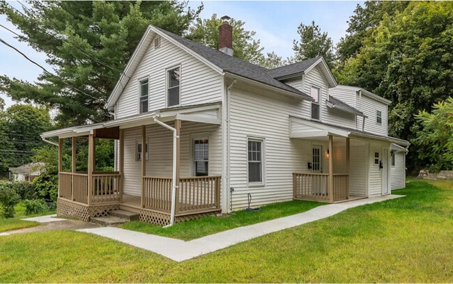 32 Christine St, Torrington, CT 06790 - photo 3