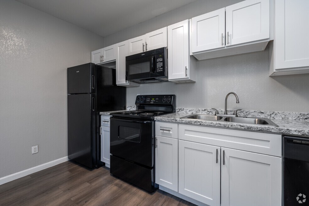 Westside Commons, Tucson, AZ 85745 - photo 1