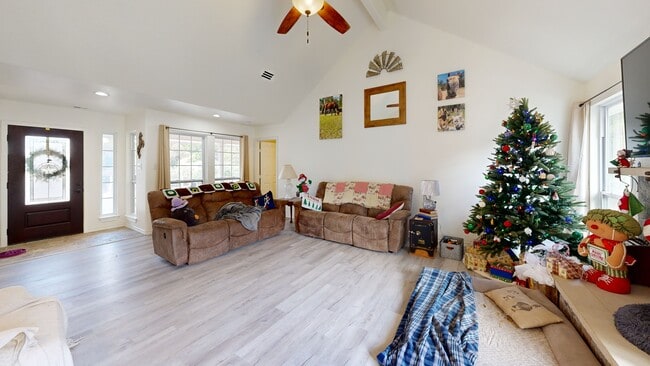 110 Sky Ranch Rd, Smithville, TX 78957 - photo 3