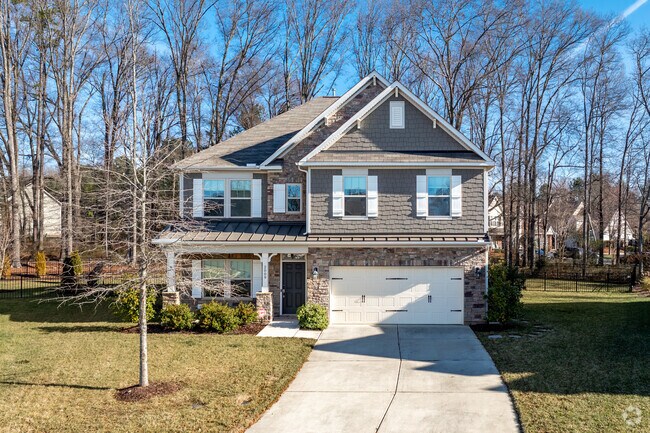 Newly constructed traditional homes with Craftsman features are popular in Stallings.