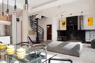 939 W Huron St Unit 303, Chicago, IL 60642