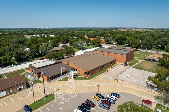 There are many activities for students to enjoy at Clearwater Elementary West.
