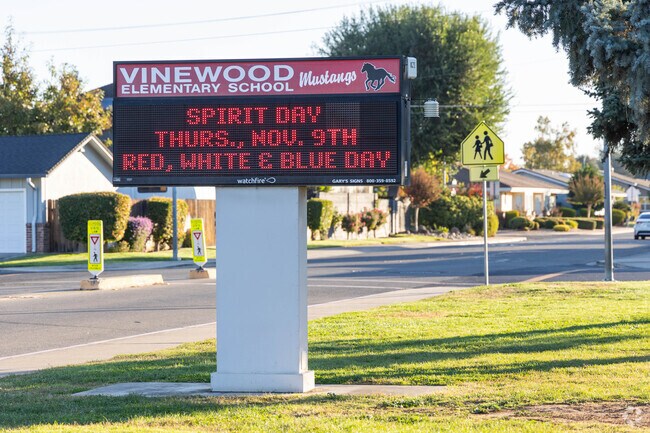Vinewood Elementary school in Lodi has around 580 students.