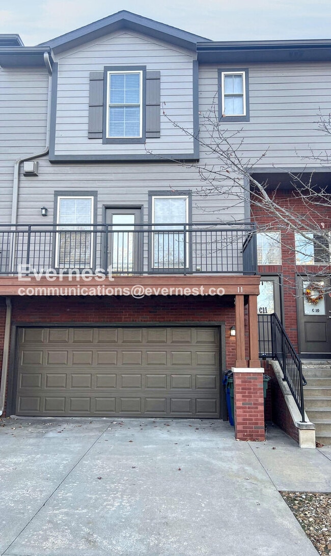 5245 Overland Dr, Lawrence, KS 66049