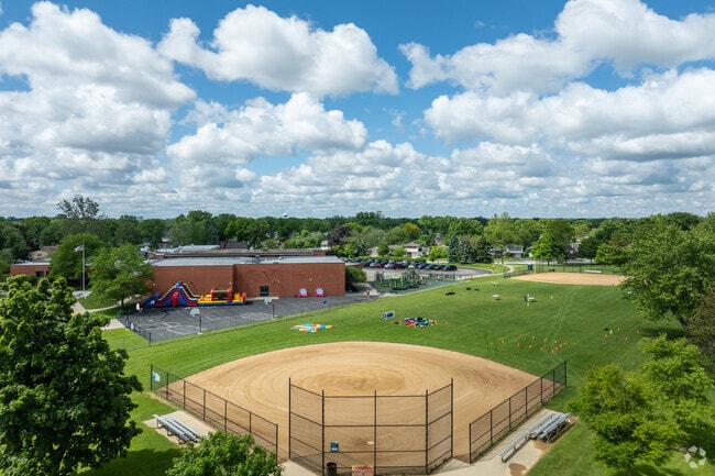 Greenbrier Elementary School has 292 students in attendance.