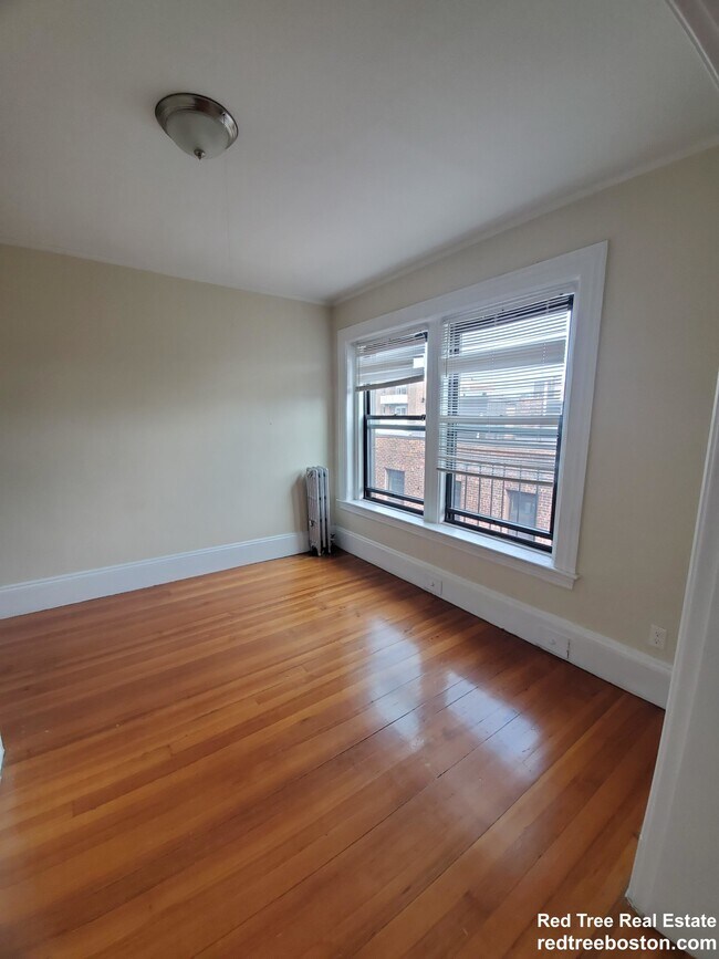 230 Harvard St unit 3, Brookline, MA 02446 - photo 7