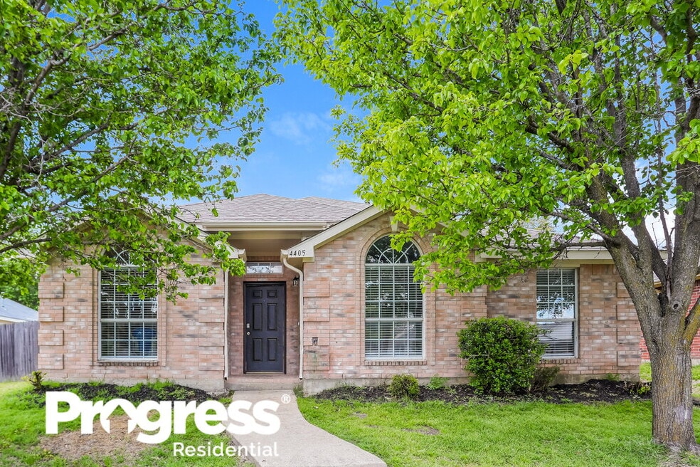 4405 Crystal Ln, Garland, TX 75043 - photo 1